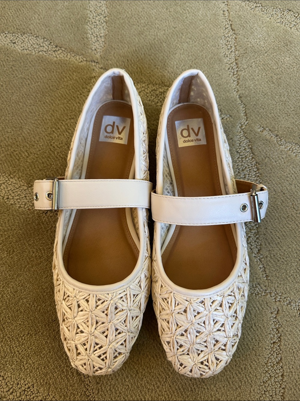 Dolce Vita Cream Woven Mary Jane Flat with Buckle Never worn